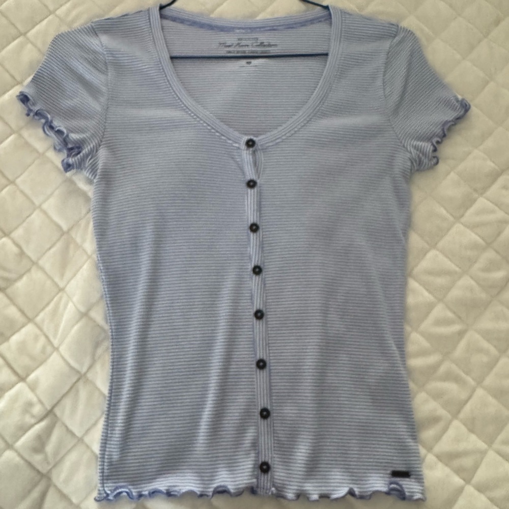 Hollister Blue Short Sleeve Button Down Shirt